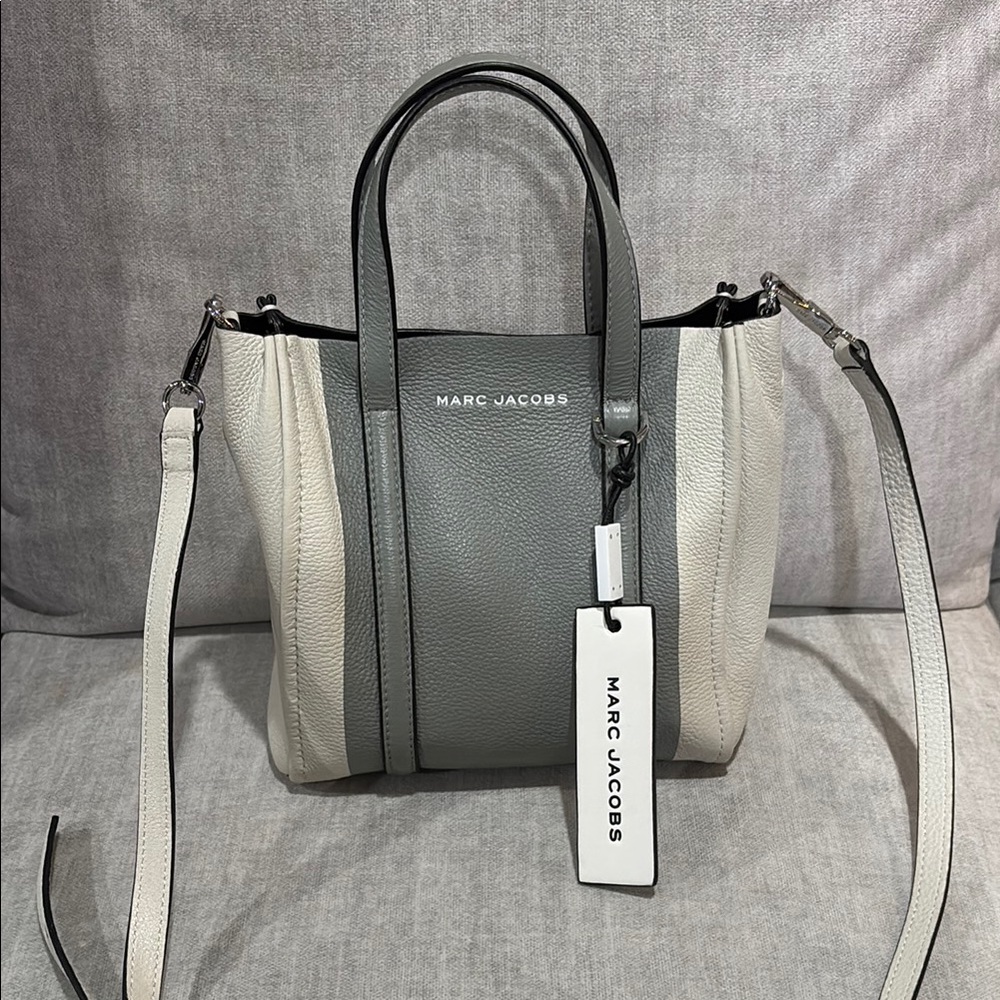 Marc Jacobs Gray and Cream Tote Bag with Structured Design